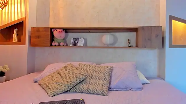 Emilly Beaumont online show from 03-09-26, 01:26