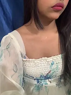 Snapshot of Rashi-48 chatting on 10-28-25, 03:14 Rashi-48 online show from 10-28-25, 03:14