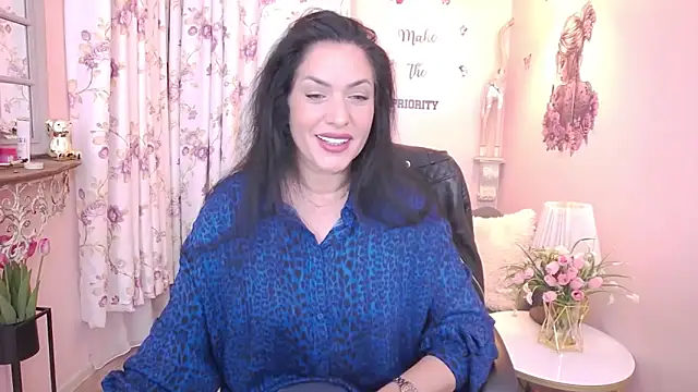 Snapshot of MyLovOne chatting on 03-31-26, 08:59 MyLovOne online show from 03-31-26, 08:59