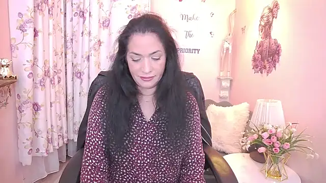 Snapshot of MyLovOne chatting on 04-02-26, 11:52 MyLovOne online show from 04-02-26, 11:52