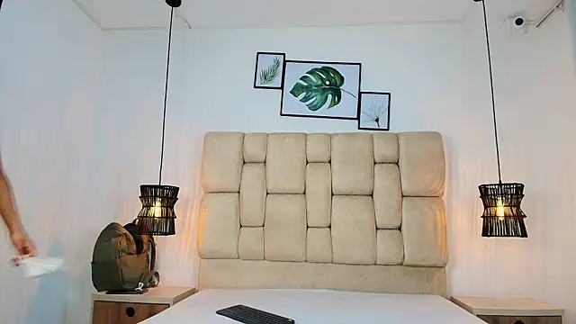 Snapshot of Cinthiabaker chatting on 04-08-26, 01:44 Cinthiabaker online show from 04-08-26, 01:44