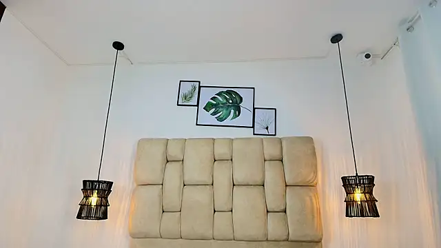 Snapshot of Cinthiabaker chatting on 04-11-26, 12:31 Cinthiabaker online show from 04-11-26, 12:31