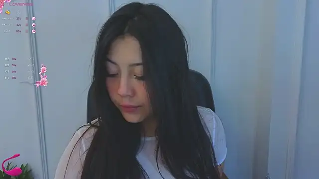 Snapshot of Kuro_Ren chatting on 11-10-25, 01:54 Kuro Ren online show from 11-10-25, 01:54