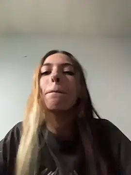 Snapshot of tbp96 chatting on 04-06-26, 07:04 tbp96 online show from 04-06-26, 07:04