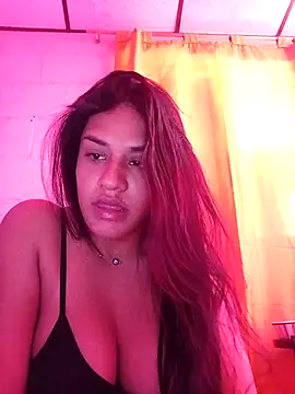 Snapshot of sofi_zzz chatting on 11-19-25, 04:07 sofi zzz online show from 11-19-25, 04:07