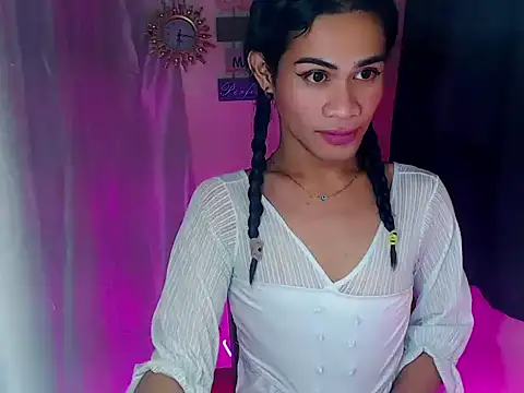 bellalot online show from 12-16-25, 10:15