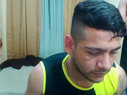 Snapshot of ALEEX_BIGCOCK chatting on 09-09-25, 04:12 ALEEX BIGCOCK online show from 09-09-25, 04:12