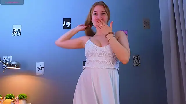 LorettaGladman online show from 10-23-25, 04:12