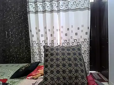 Meri Cutie Pie online show from 10-03-25, 08:22