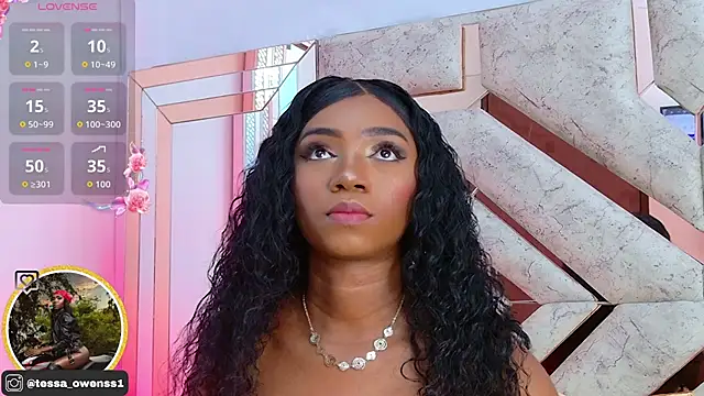 Snapshot of Tessa_Owenss chatting on 10-04-25, 04:27 Tessa Owenss online show from 10-04-25, 04:27