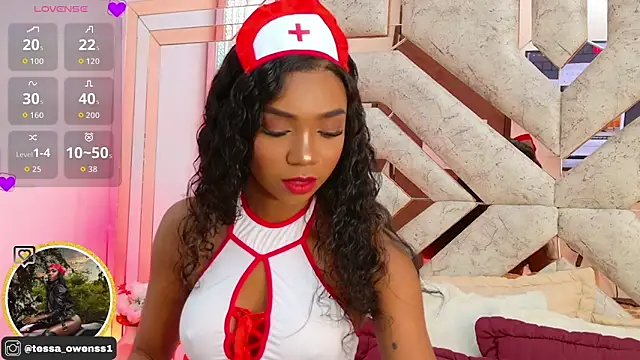 Snapshot of Tessa_Owenss chatting on 10-24-25, 05:42 Tessa Owenss online show from 10-24-25, 05:42