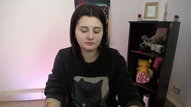 Katrin kiss  online show from 10-28-25, 01:47