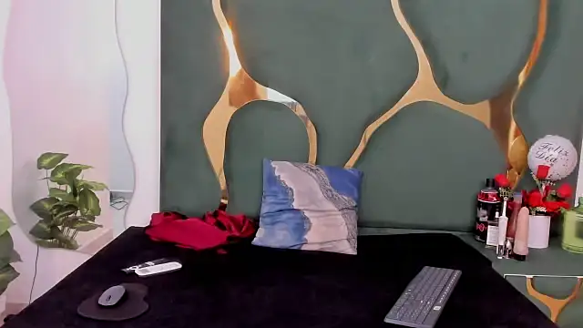 perlaasm online show from 10-18-25, 01:01