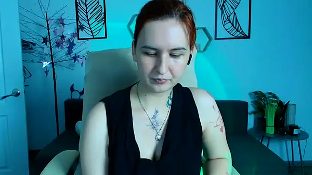 RubyHolmess online show from 09-20-25, 06:09