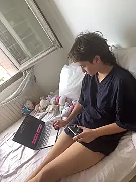 NIQUE TARAXX online show from 09-11-25, 03:12