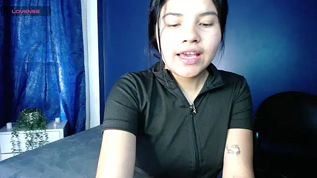 zahira lenox01 online show from 10-02-25, 07:32