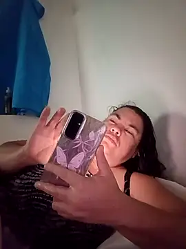 yaneth  online show from 10-11-25, 10:36