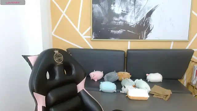 olivia russo  online show from 01-09-26, 08:21