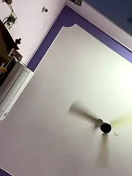 Snapshot of VVcouple chatting on 09-29-25, 06:13 VVcouple online show from 09-29-25, 06:13