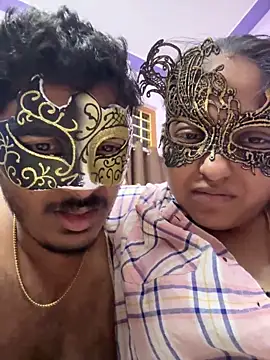 Snapshot of VVcouple chatting on 10-28-25, 06:10 VVcouple online show from 10-28-25, 06:10