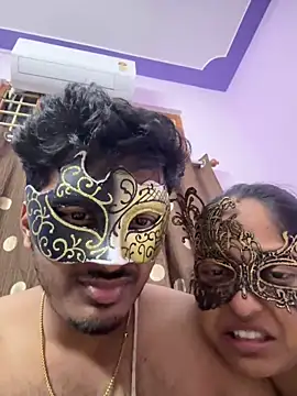 Snapshot of VVcouple chatting on 11-11-25, 06:08 VVcouple online show from 11-11-25, 06:08