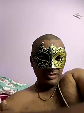 Snapshot of VVcouple chatting on 11-22-25, 06:29 VVcouple online show from 11-22-25, 06:29