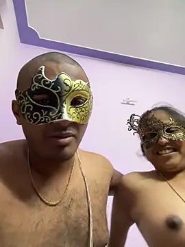 Snapshot of VVcouple chatting on 11-23-25, 06:19 VVcouple online show from 11-23-25, 06:19