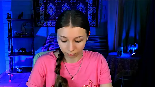 JulieDaniel online show from 12-04-25, 04:22