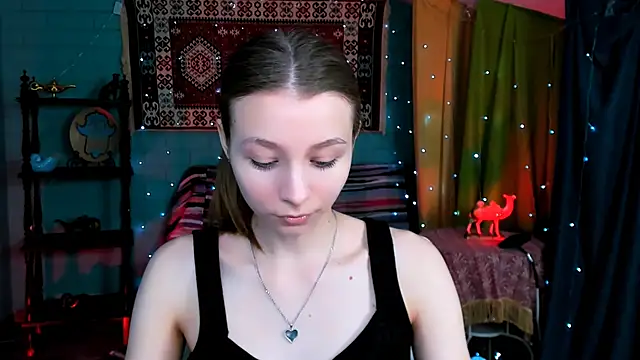 JulieDaniel online show from 04-08-26, 04:23