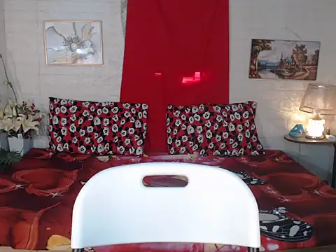 Snapshot of aneredfox chatting on 02-25-26, 04:44 aneredfox online show from 02-25-26, 04:44