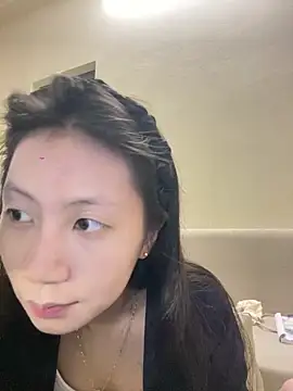 Lil-Gi online show from 10-06-25, 02:03