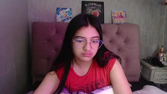 laurenelove online show from 09-21-25, 03:52