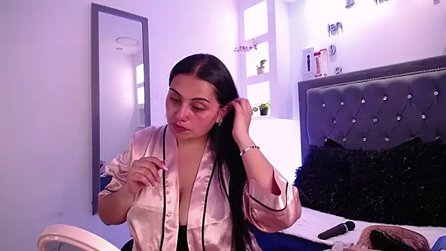Snapshot of MelissaRhodes chatting on 10-02-25, 08:49 MelissaRhodes online show from 10-02-25, 08:49