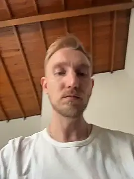 Snapshot of RollingGirlsXXX chatting on 12-05-25, 08:16 RollingGirlsXXX online show from 12-05-25, 08:16