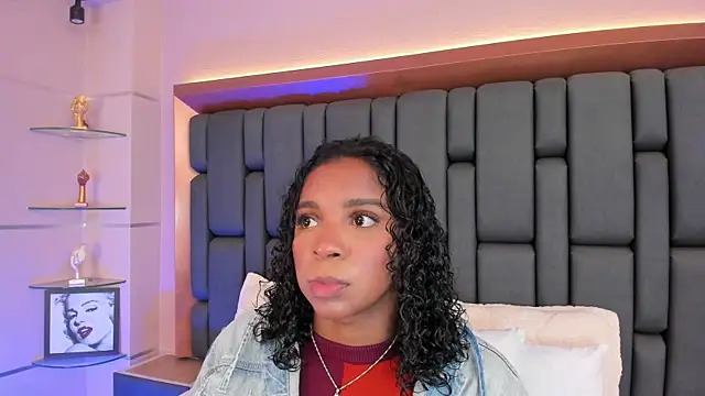 LisaMendez online show from 10-09-25, 04:10