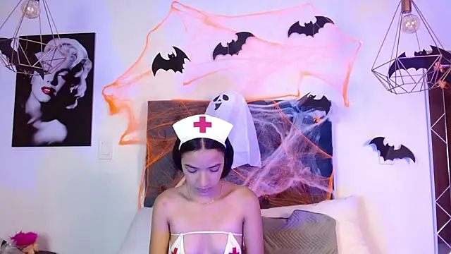 Lilith Nocturne online show from 10-08-25, 07:00