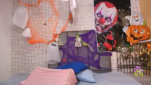 chloe leroy  online show from 11-04-25, 11:53