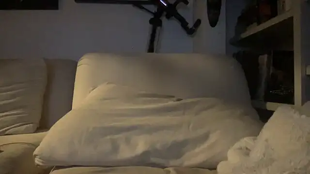 dddasani online show from 10-18-25, 03:53