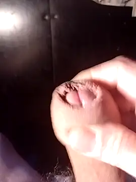 69dagosto online show from 12-21-25, 10:00