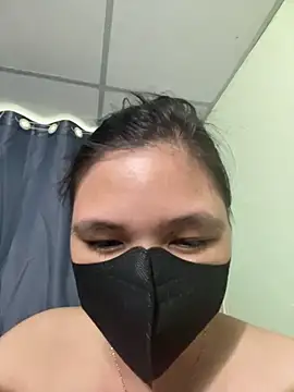 Snapshot of Nanaly99 chatting on 11-18-25, 03:16 Nanaly99 online show from 11-18-25, 03:16