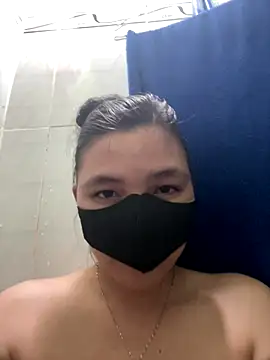 Snapshot of Nanaly99 chatting on 11-19-25, 03:34 Nanaly99 online show from 11-19-25, 03:34