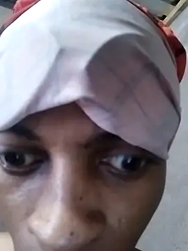 Snapshot of CrepedTrek chatting on 10-12-25, 12:59 CrepedTrek online show from 10-12-25, 12:59