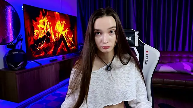 Snapshot of laxyflaxyy chatting on 10-11-25, 02:00 laxyflaxyy online show from 10-11-25, 02:00