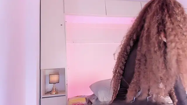 Snapshot of JoyceBlake chatting on 02-04-26, 08:14 JoyceBlake online show from 02-04-26, 08:14