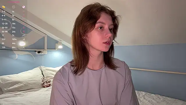 Snapshot of IrisPurrphy chatting on 09-14-25, 03:33 IrisPurrphy online show from 09-14-25, 03:33