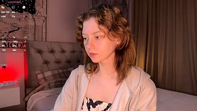 Snapshot of IrisPurrphy chatting on 10-04-25, 02:48 IrisPurrphy online show from 10-04-25, 02:48