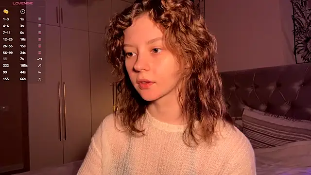 Snapshot of IrisPurrphy chatting on 10-26-25, 05:19 IrisPurrphy online show from 10-26-25, 05:19