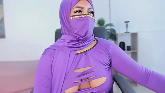 yasmin elite online show from 10-28-25, 09:24