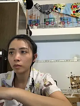 Minee1202 online show from 10-17-25, 12:47