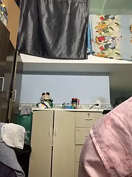 Minee1202 online show from 11-27-25, 12:35